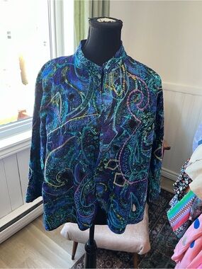 Women’s Vintage Y2K Beaded Paisley Embroidered Jacket 100% silk shell 😍 Size L
